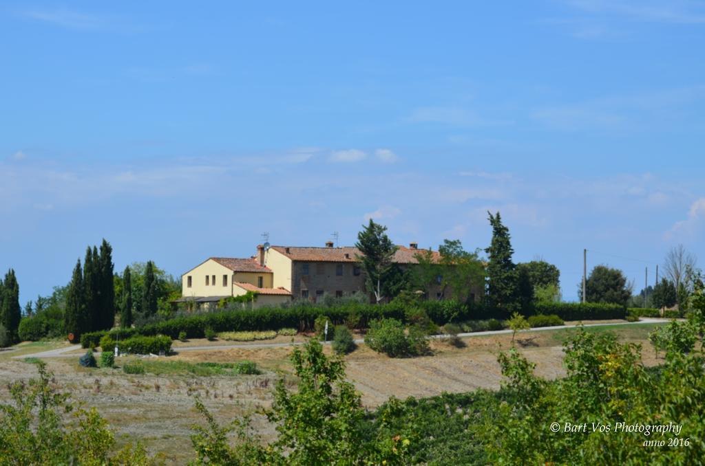 Agriturismo Il Torrione Чертальдо Экстерьер фото