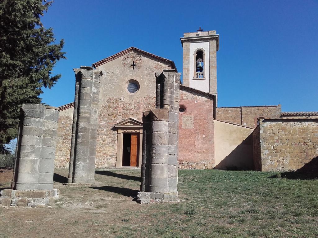 Agriturismo Il Torrione Чертальдо Экстерьер фото